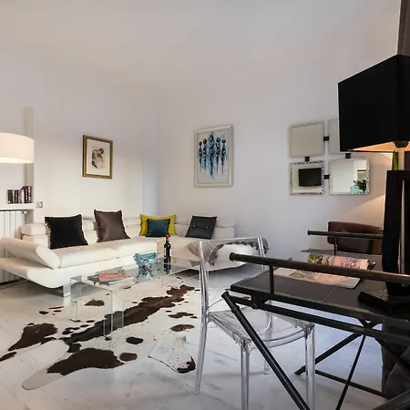 Centrally Located Modern 2 Bed In With Aircon And High Ceilings And Modern Design 696 Cannes