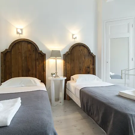 Apartmán Centrally Located Modern 2 Bed In With Aircon And High Ceilings And Modern Design 696